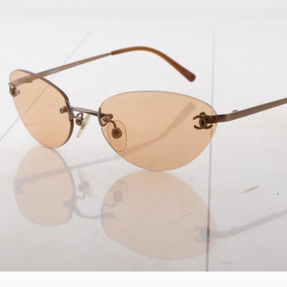 Authentic Chanel Vintage Frameless Sunglasses - Picture 1 of 12